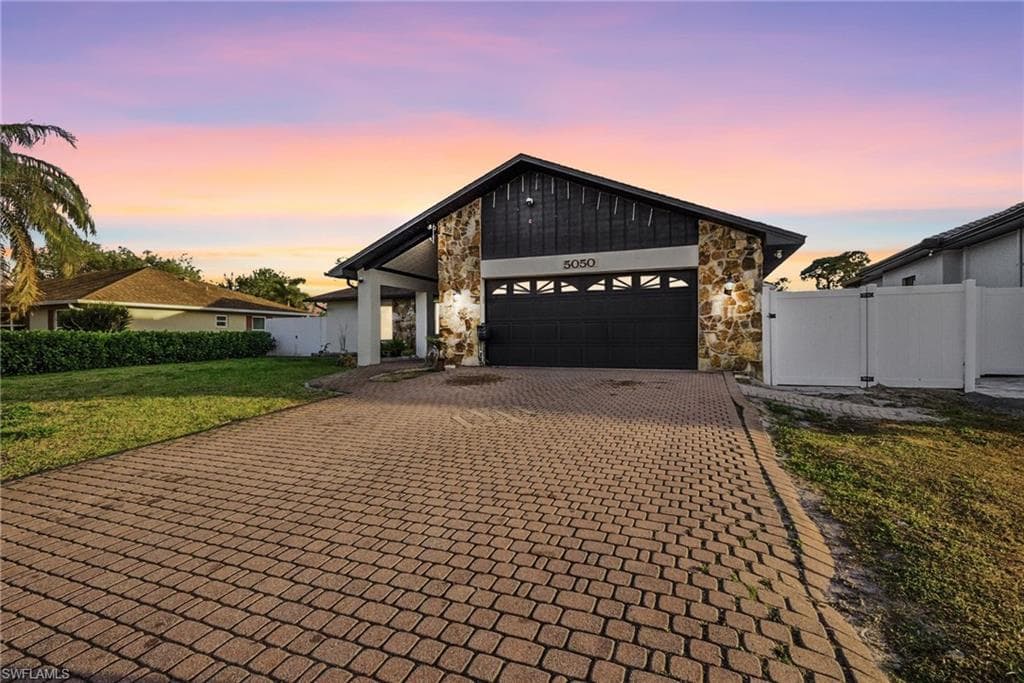 5050 32nd AVE SW NAPLES, FL 34116