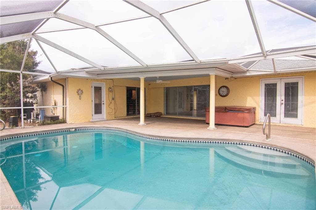 604 SW 20th TER CAPE CORAL, FL 33991