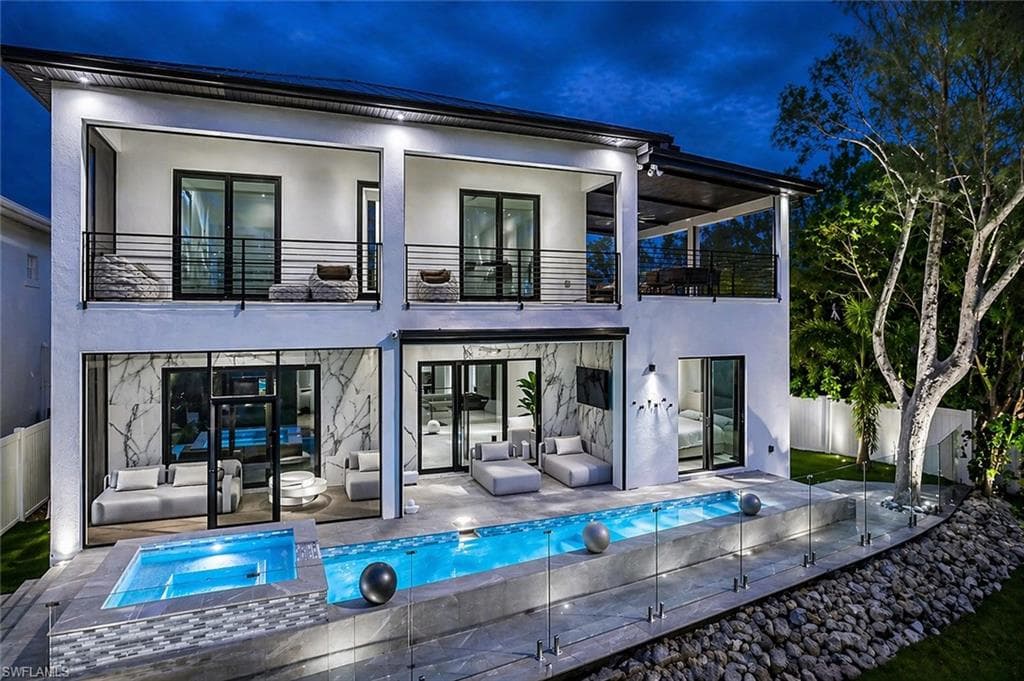 4064 Full Moon CT NAPLES, FL 34112