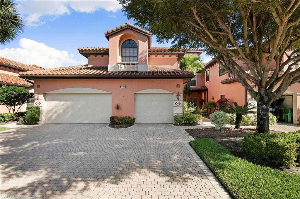 5785 Grande Reserve WAY 9-901 NAPLES, FL 34110