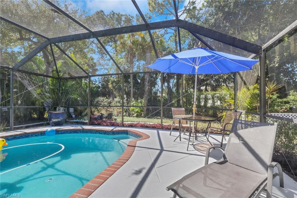 28025 Oak LN BONITA SPRINGS, FL 34135