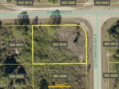 502 Cottonwood AVE S LEHIGH ACRES, FL 33974