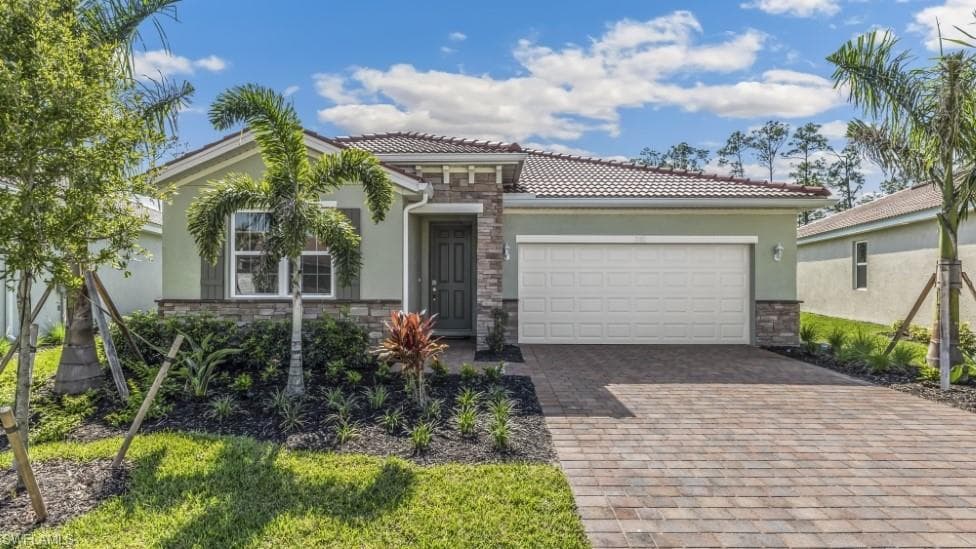 16885 Elkhorn Coral DR NORTH FORT MYERS, FL 33993
