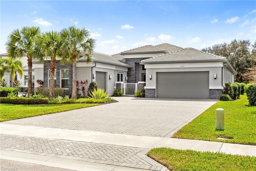 11764 Freesia TER NAPLES, FL 34120