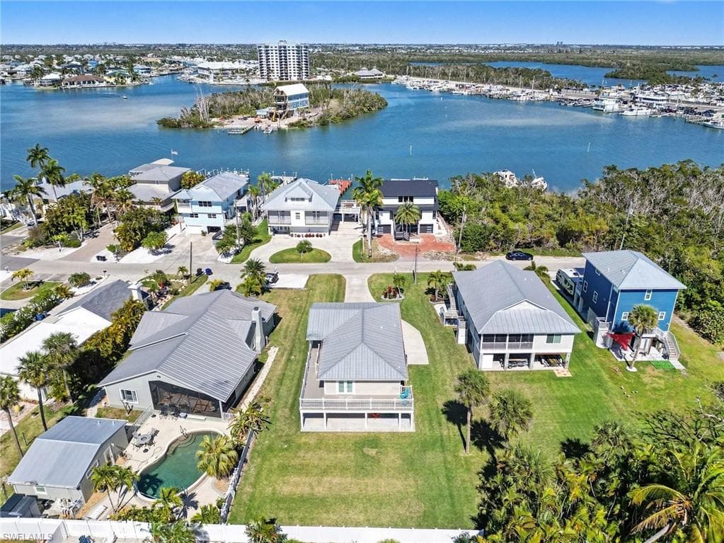 942 Prescott ST FORT MYERS BEACH, FL 33931