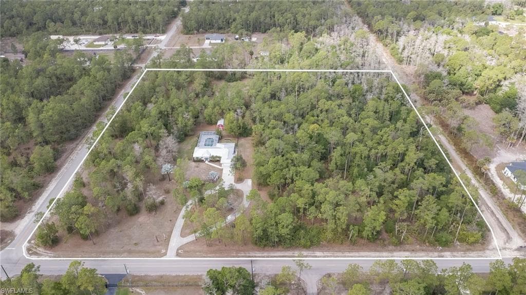 825 Desoto BLVD N NAPLES, FL 34120