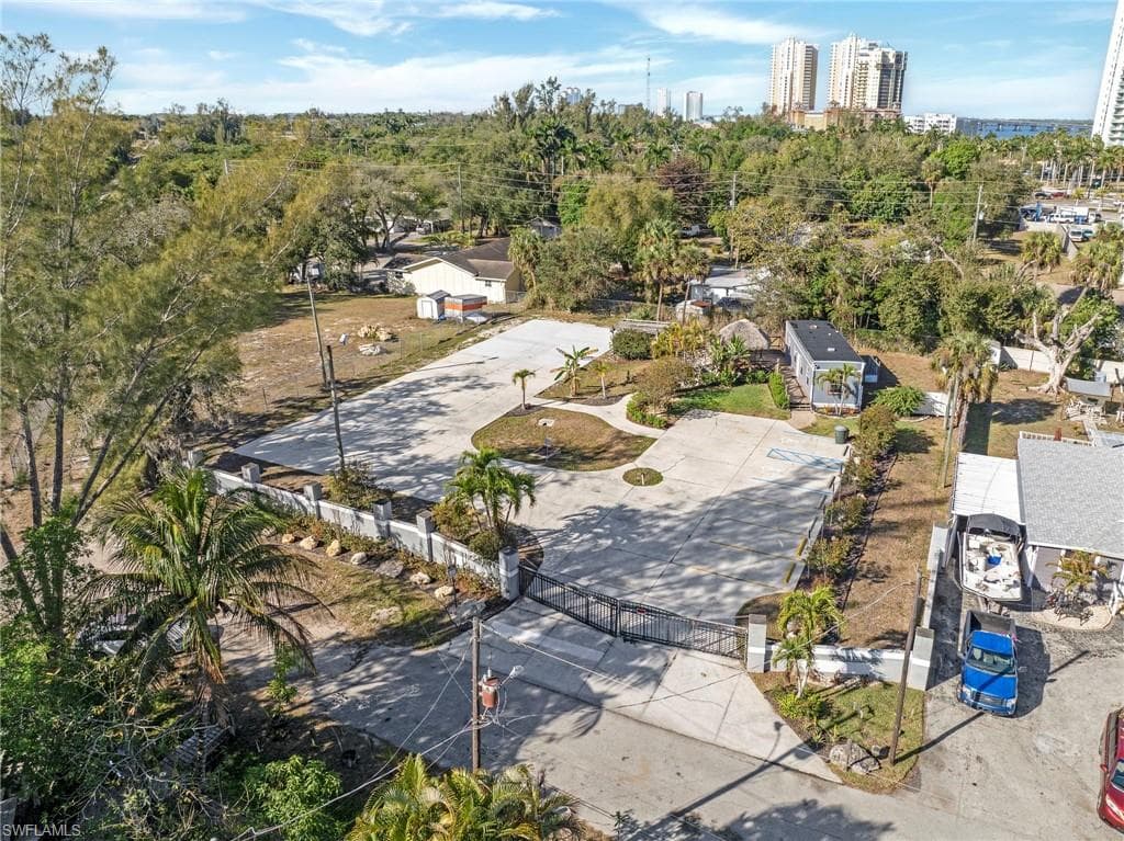 1280 & 1290 Williams ST FORT MYERS, FL 33916