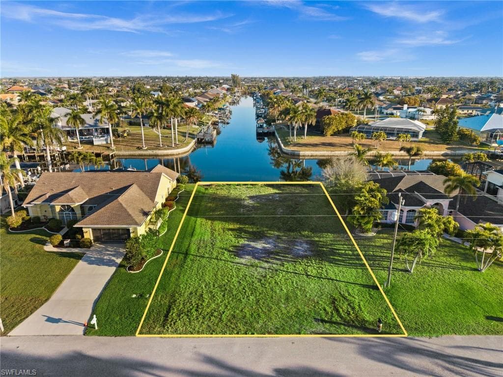2623 SW 35th LN CAPE CORAL, FL 33914