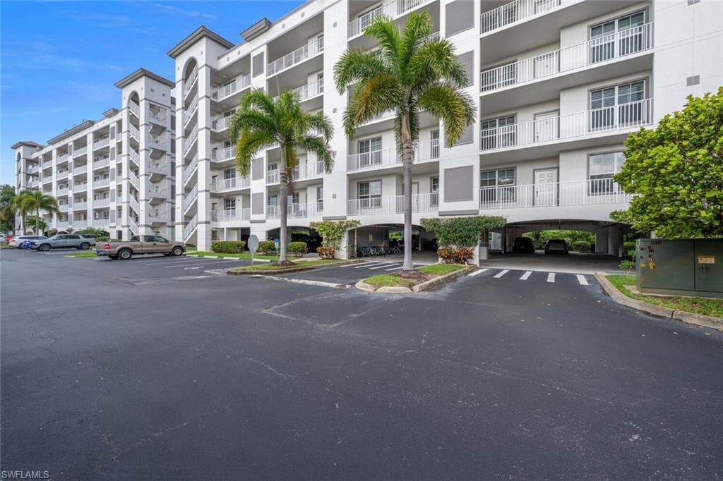 28700 Trails Edge BLVD 204 BONITA SPRINGS, FL 34134