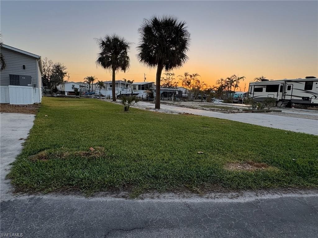 32 Nancy LN FORT MYERS BEACH, FL 33931