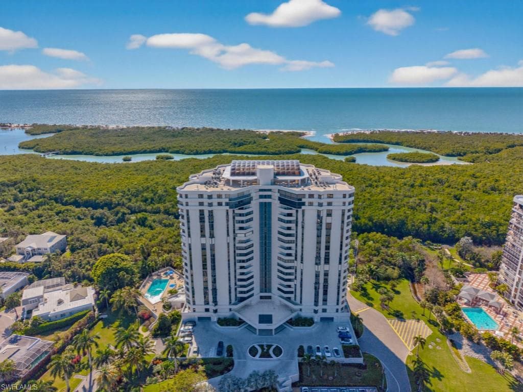 6001 Pelican Bay BLVD 503 NAPLES, FL 34108