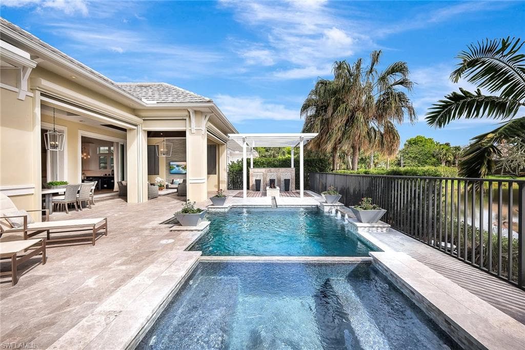 3208 Kumamoto LN NAPLES, FL 34114