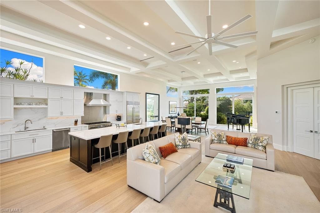 7963 Grand Bay DR 11 NAPLES, FL 34108