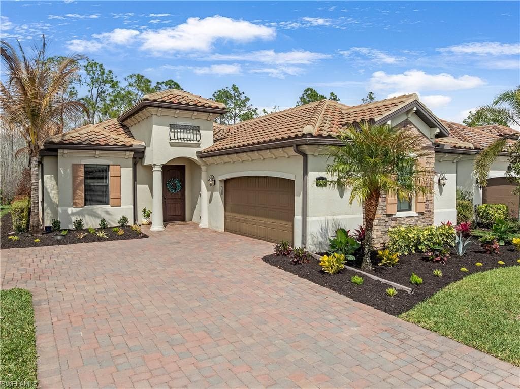 17450 Galway RUN BONITA SPRINGS, FL 34135