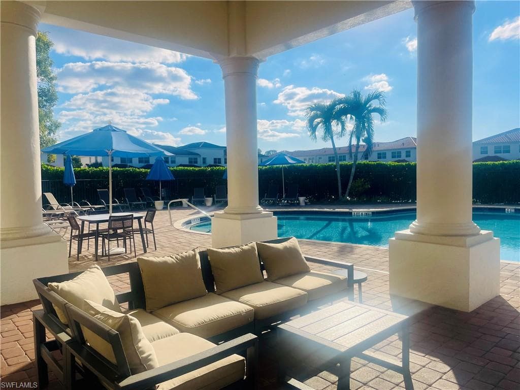 7051 Ambrosia LN 3501 NAPLES, FL 34119