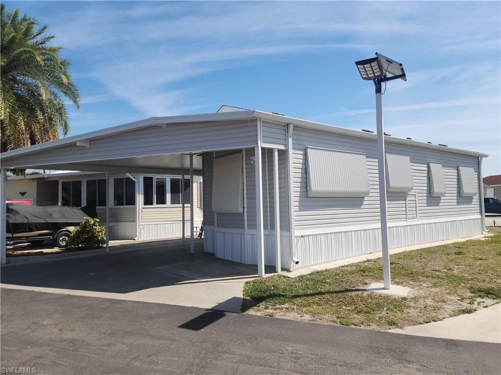1159 Daniels RD 74 MOORE HAVEN, FL 33471
