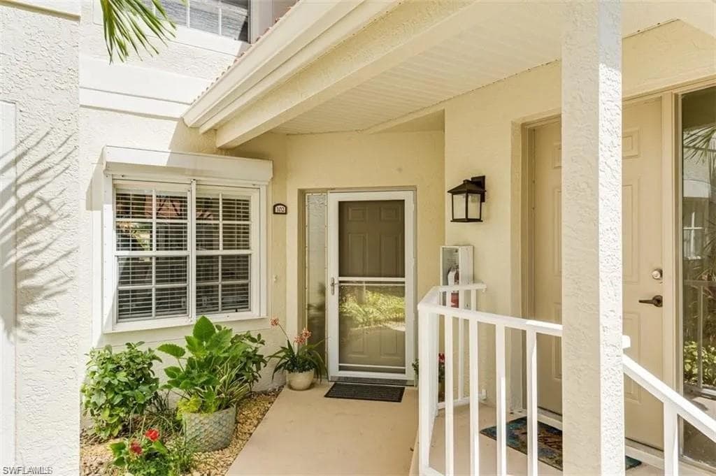 7518 Silver Trumpet LN Q102 NAPLES, FL 34109