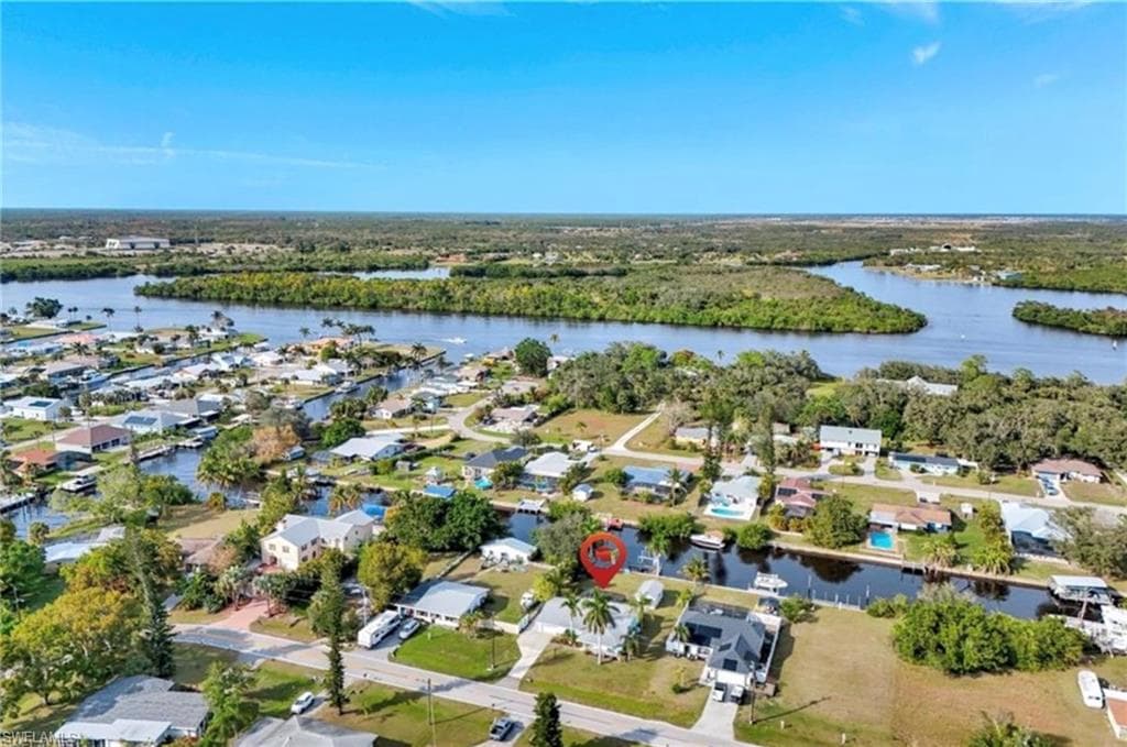 12315 Davis BLVD FORT MYERS, FL 33905