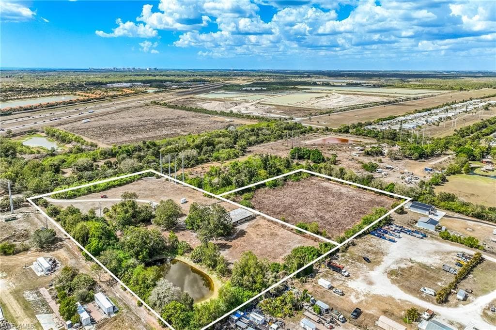 26118 Cutting Horse LN BONITA SPRINGS, FL 34135