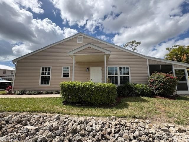 6101 Lake Front DR FORT MYERS, FL 33908