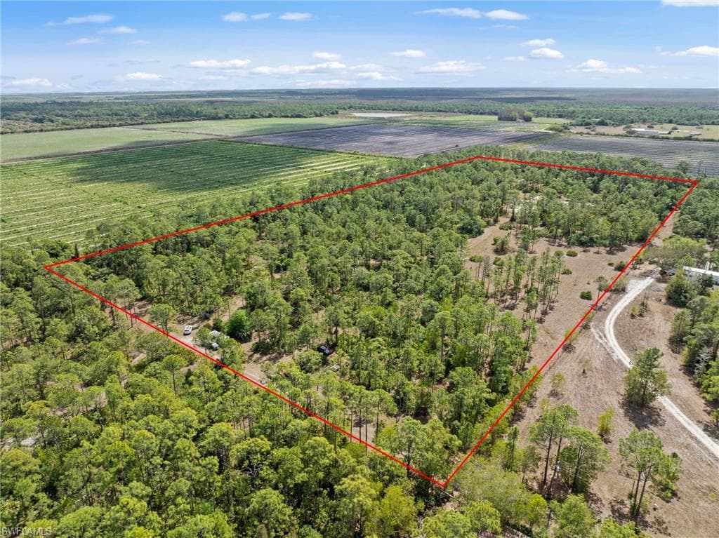20601 Estero Pines RD ESTERO, FL 33928
