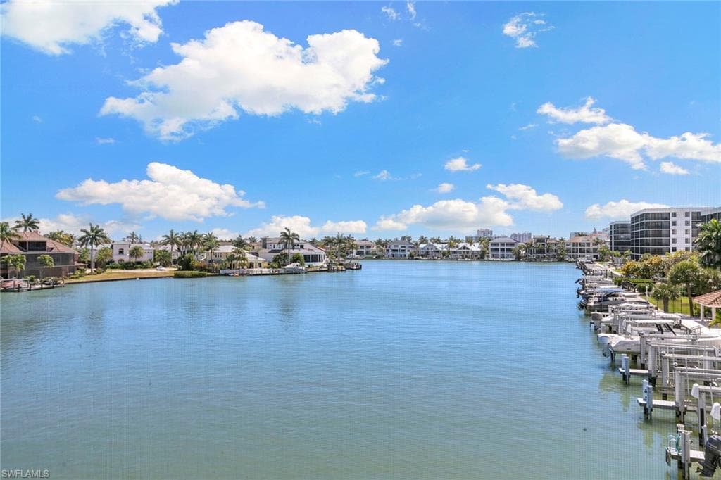 10682 Gulf Shore DR C305 NAPLES, FL 34108