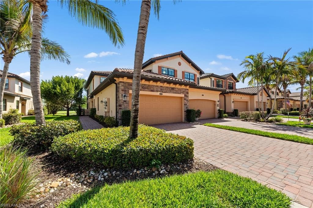 28021 Cookstown CT 3601 BONITA SPRINGS, FL 34135