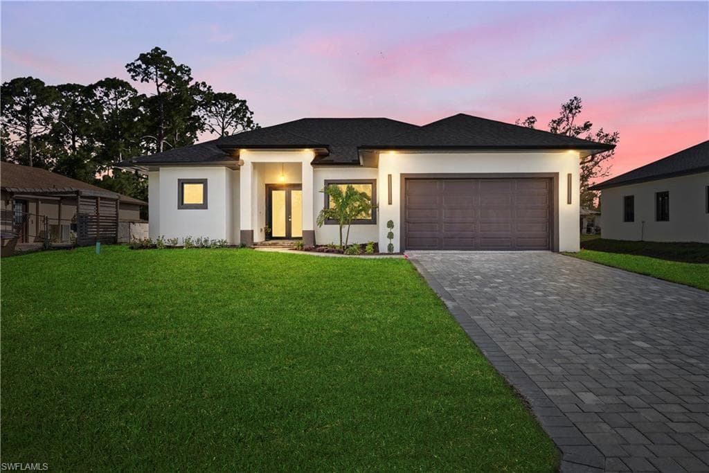 2711 10th ST W LEHIGH ACRES, FL 33971
