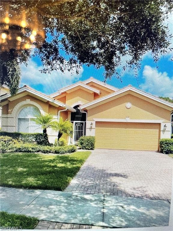 2132 Par DR NAPLES, FL 34120