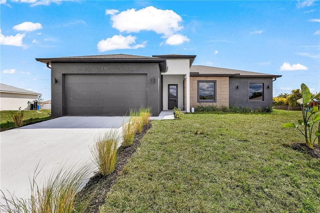 316 10th ST CAPE CORAL, FL 33993