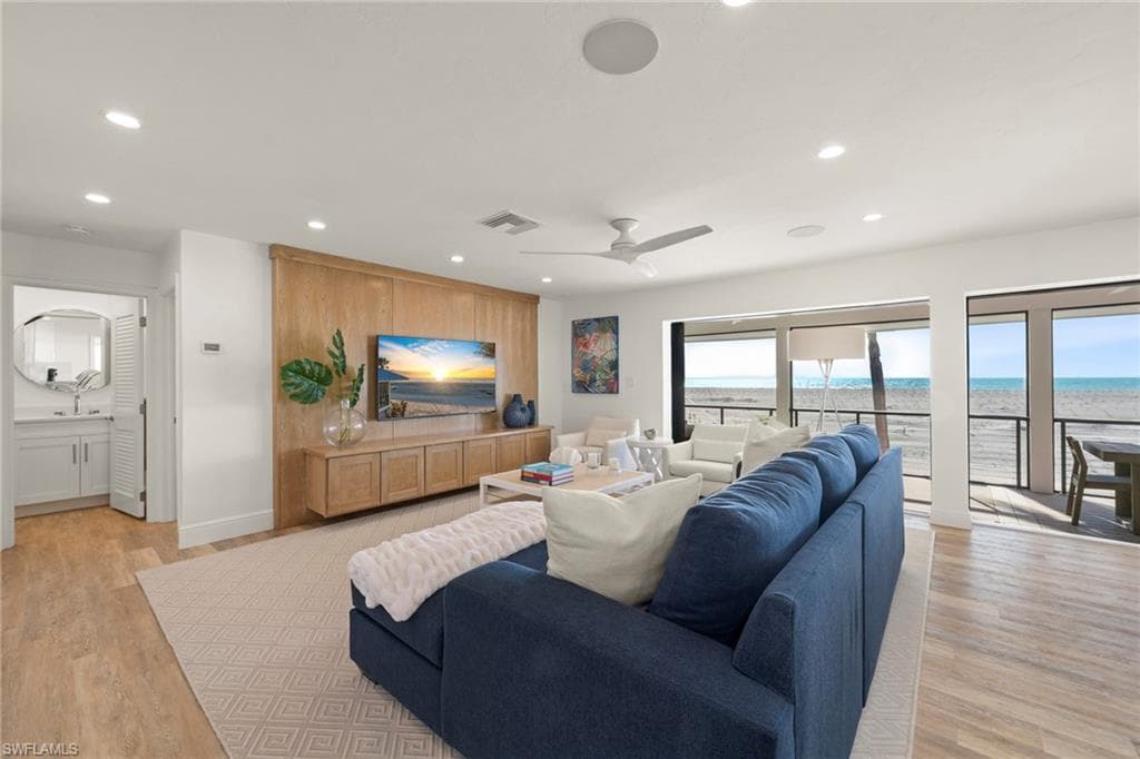 19 Beach Homes CAPTIVA, FL 33924