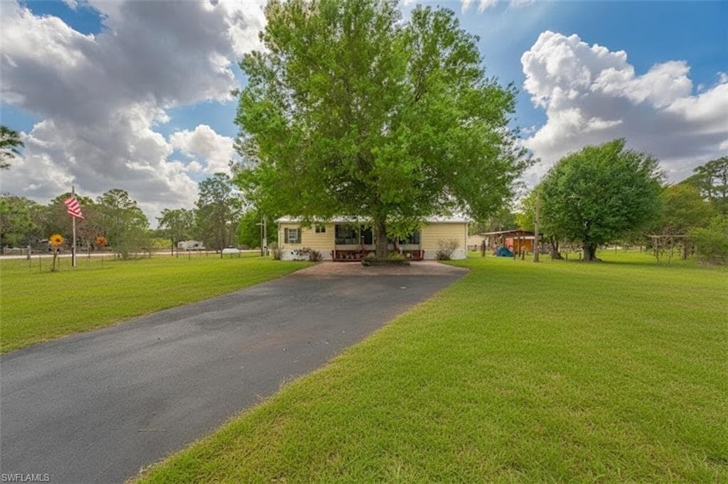 1700 Tampa AVE CLEWISTON, FL 33440