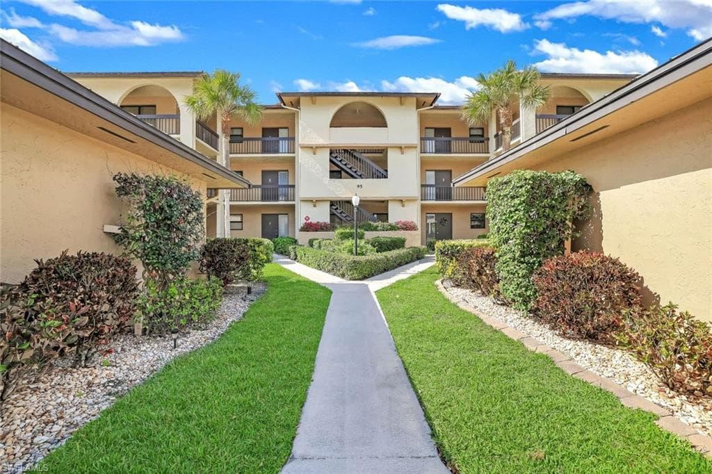 95 Saint Andrews BLVD A110 NAPLES, FL 34113