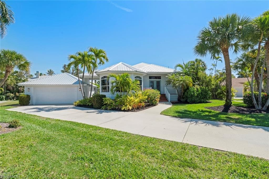 3708 Agate CT SANIBEL, FL 33957