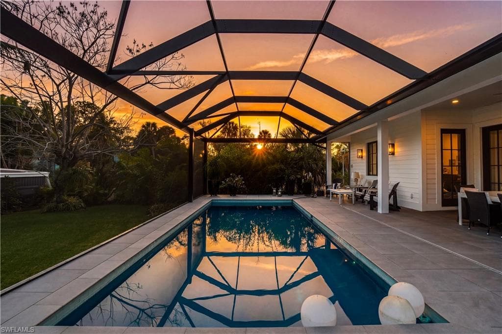 10810 Goodwin ST BONITA SPRINGS, FL 34135
