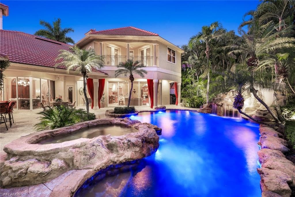 2350 Cheshire LN NAPLES, FL 34109