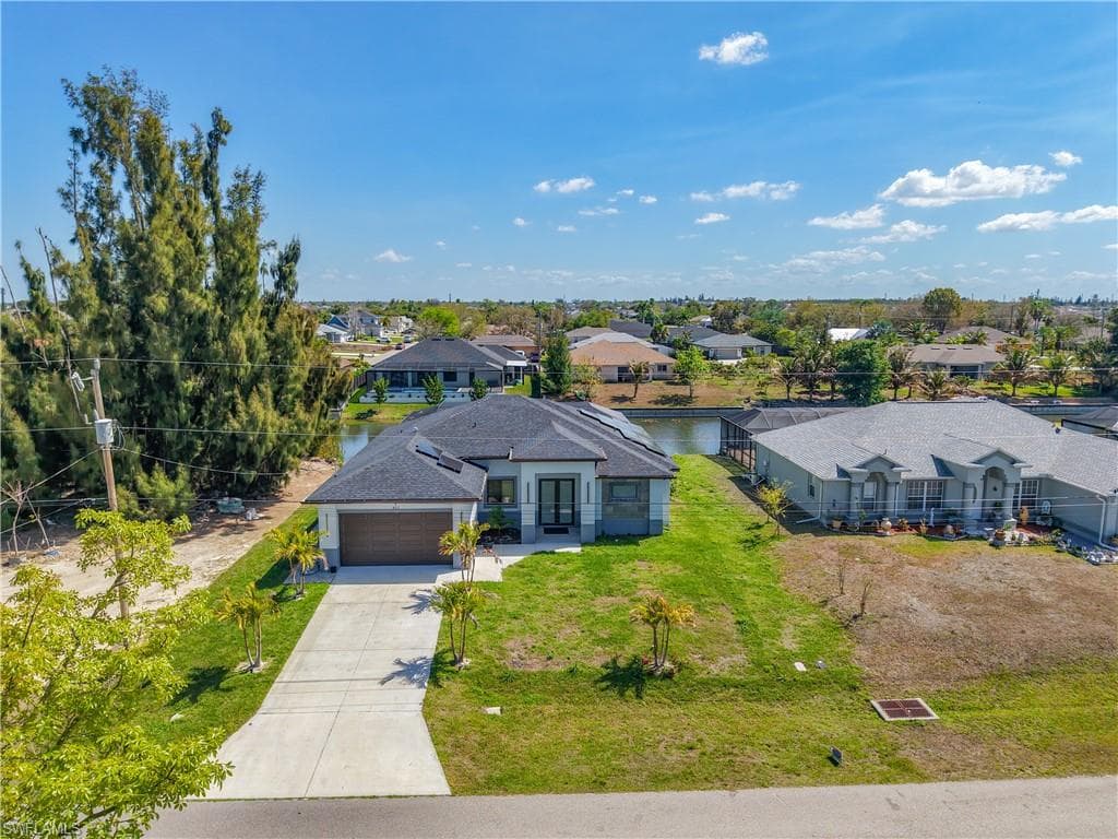 427 7th AVE CAPE CORAL, FL 33993
