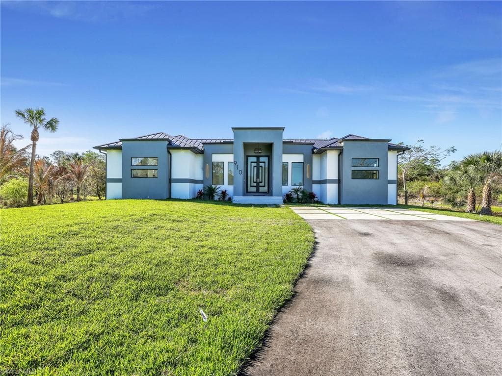 910 Golden Gate BLVD E NAPLES, FL 34120
