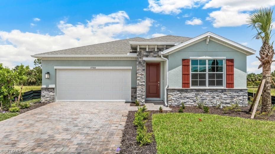17977 SHADE TREE LOOP PUNTA GORDA, FL 33982