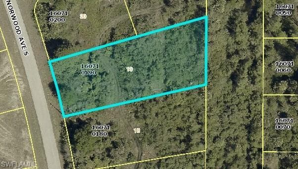 451 Norwood AVE S LEHIGH ACRES, FL 33974