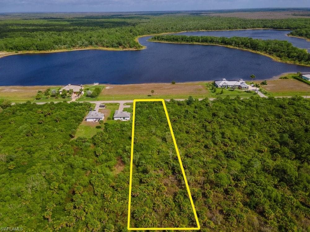 SHADY HOLLOW BLVD W NAPLES, FL 34120