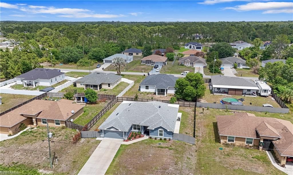 1820 Lodge ST LEHIGH ACRES, FL 33972