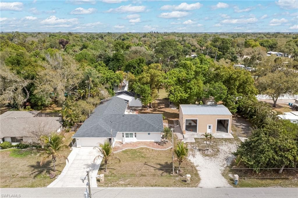 1672 Many RD NORTH FORT MYERS, FL 33903