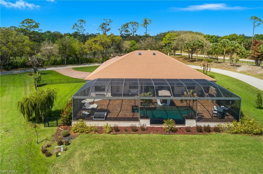 17210 Serengeti CIR ALVA, FL 33920