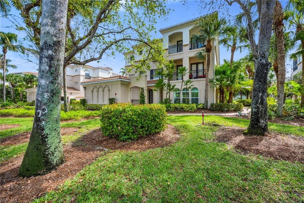 2830 Tiburon BLVD E 101 NAPLES, FL 34109