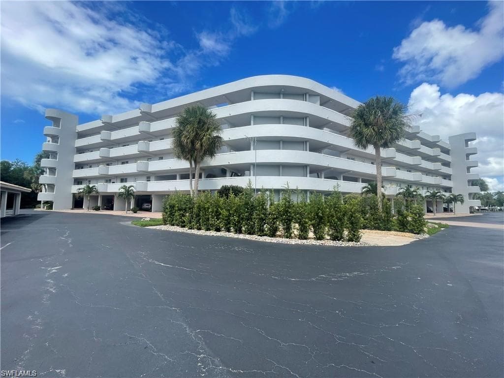 12945 Vanderbilt DR 402 NAPLES, FL 34110