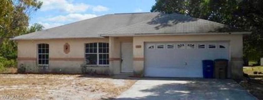 1094 Alabama RD S LEHIGH ACRES, FL 33974