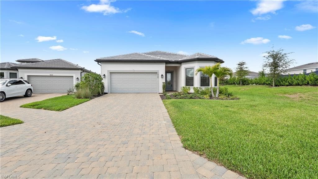 1905 Fresno AVE NAPLES, FL 34120