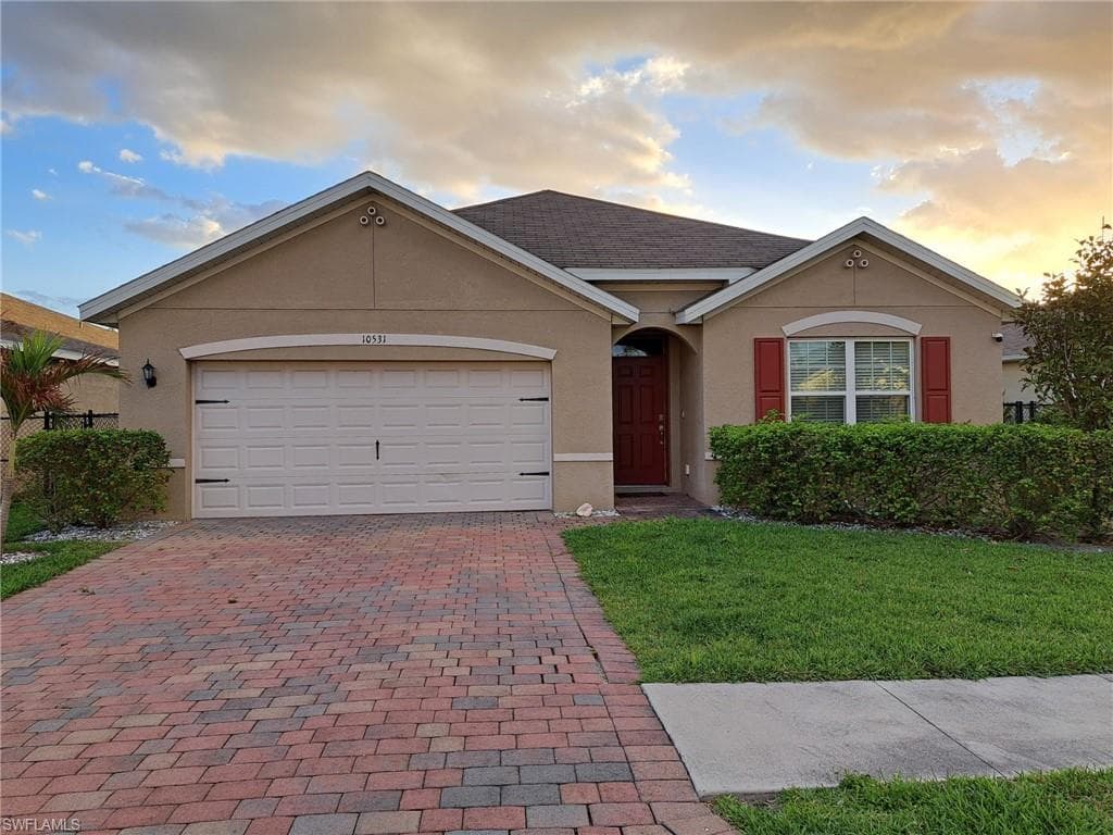10531 Canal Brook LN LEHIGH ACRES, FL 33936
