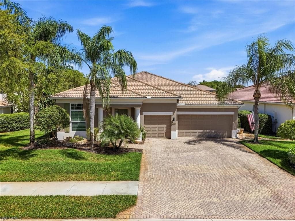 2050 Mandarin LN NAPLES, FL 34120